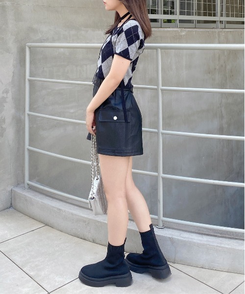 INGNI（イング）の「共ベルト付フェイクレザーカーゴミニスカート（スカート・レディース・ブラウン/ブラック・FREE）」の6枚目の写真