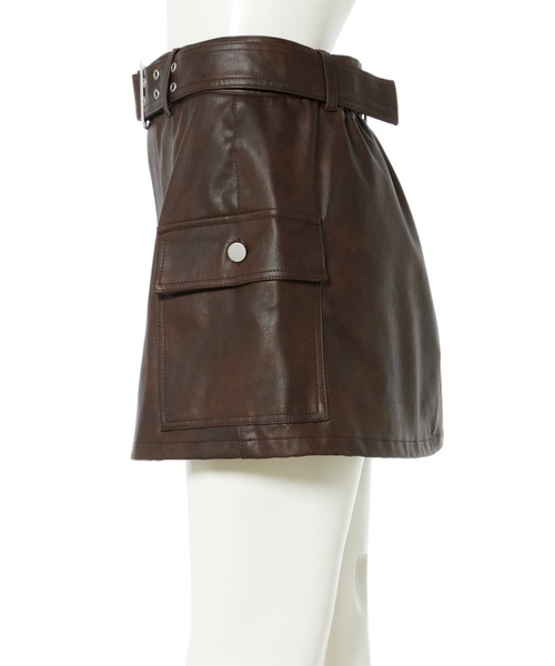 INGNI（イング）の「共ベルト付フェイクレザーカーゴミニスカート（スカート・レディース・ブラウン/ブラック・FREE）」の21枚目の写真