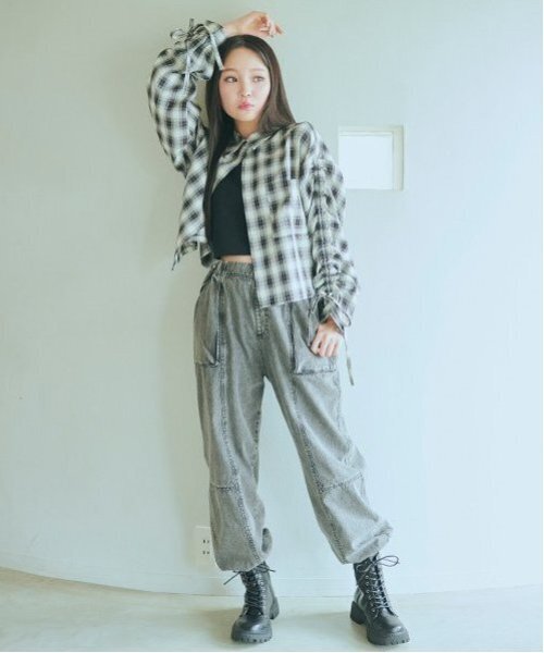 LOVETOXIC(ラブトキシック)の「【LTXC】インナーつきチェックシャツ(シャツ/ブラウス・キッズ・モカ/オフホワイト/ブラック・S/M/L)」の21枚目の写真