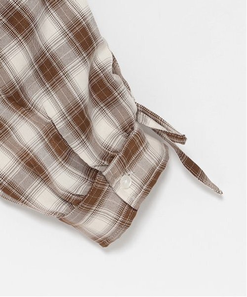 LOVETOXIC(ラブトキシック)の「【LTXC】インナーつきチェックシャツ(シャツ/ブラウス・キッズ・モカ/オフホワイト/ブラック・S/M/L)」の6枚目の写真