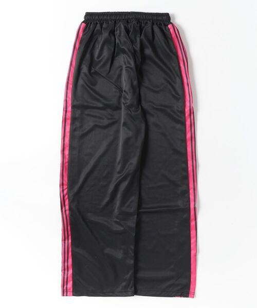 Bloom Closet（ブルームクローゼット）の「リラックスフィットライントラックパンツ（その他パンツ・レディース・ブラック・LARGE/MEDIUM）」の2枚目の写真