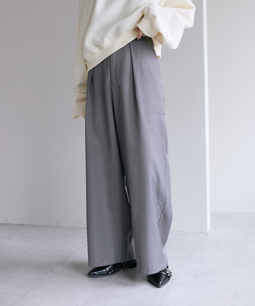 w closet（ダブルクローゼット）の「【2サイズ展開】スラックスワイドパンツ（その他パンツ・レディース・ブラック/アイボリー/グレー/ベージュ・SMALL/MEDIUM）」の19枚目の写真