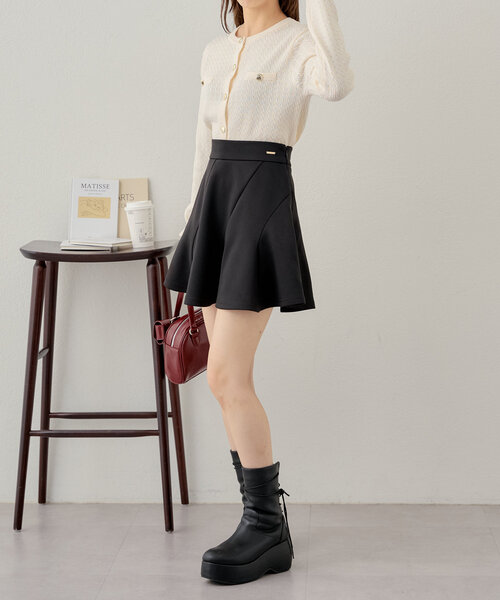 Chico（チコ）の「【ペチパン付】ポンチデザインミニスカート（スカート・レディース・グレー/ブラック/グレイッシュベージュ・FREE）」の10枚目の写真