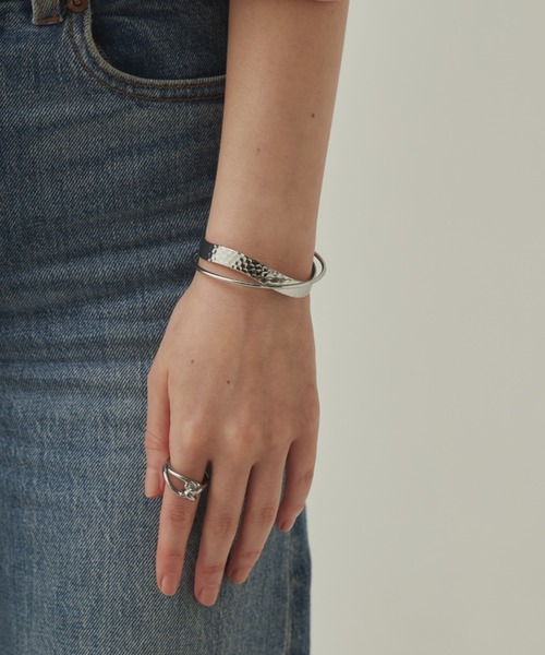 ciite'（シーテ）の「カーブ バングル（バングル/リストバンド・レディース・ゴールド/シルバー・FREE）」の18枚目の写真