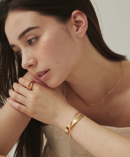 ciite'（シーテ）の「カーブ バングル（バングル/リストバンド・レディース・ゴールド/シルバー・FREE）」の13枚目の写真