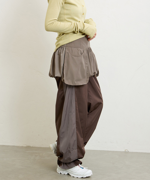 LOW CLASSIC（ロウ　クラシック）の「【LOW CLASSIC/ロウ・クラシック】 BUBBLE MINI SKIRT LW243SK01（スカート・レディース・グレー系その他・SMALL）」の7枚目の写真