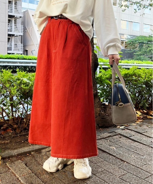 DT MaxMara ★ 刺繍スパンコール ミディ スカート 1UDINE 黒色 フラワー刺繍スカート【大きいサイズ】（スカート）｜チチカカ