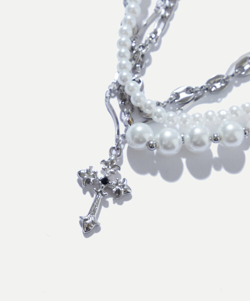 WHO'S WHO gallery（フーズフーギャラリー）の「パールクロスネックレス（ネックレス・レディース・シルバー・FREE）」の2枚目の写真