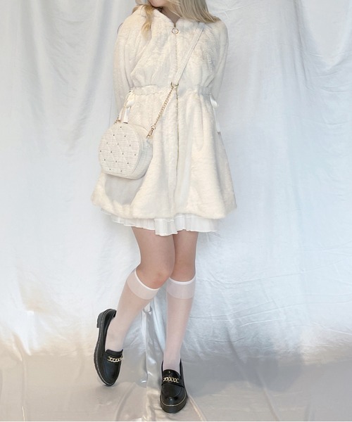 one way(ワンウェイ)の「ウエスト絞りファージャケット(その他アウター・レディース・グレー/ホワイト/ブラック・FREE)」の16枚目の写真