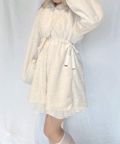 one way(ワンウェイ)の「ウエスト絞りファージャケット(その他アウター・レディース・グレー/ホワイト/ブラック・FREE)」の20枚目の写真