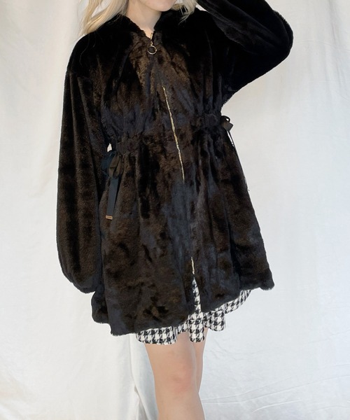 one way(ワンウェイ)の「ウエスト絞りファージャケット(その他アウター・レディース・グレー/ホワイト/ブラック・FREE)」の8枚目の写真