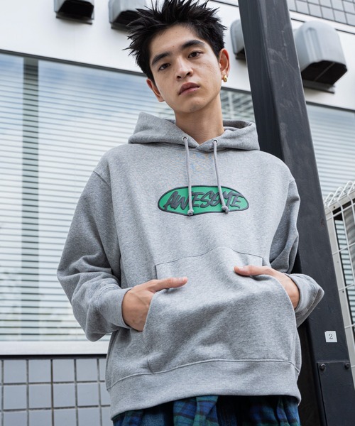 WEGO(ウィゴー)の「WEGO/リラックスフィットオーバルロゴパーカー(パーカー・メンズ・ブラック/杢グレー・MEDIUM/LARGE)」の2枚目の写真