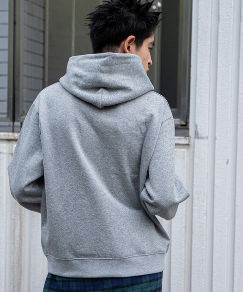 WEGO(ウィゴー)の「WEGO/リラックスフィットオーバルロゴパーカー(パーカー・メンズ・ブラック/杢グレー・MEDIUM/LARGE)」の9枚目の写真