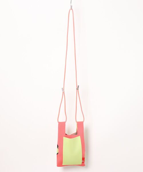 Paradise Picnic（パラダイスピクニック）の「【Peanuts 75周年記念限定】ミニショルダーバッグ（ショルダーバッグ・レディース・ブルー/グレー/ライトブルー/ベージュ/ピンク・FREE）」の20枚目の写真