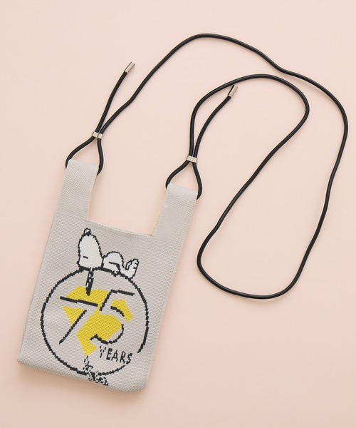 Paradise Picnic（パラダイスピクニック）の「【Peanuts 75周年記念限定】ミニショルダーバッグ（ショルダーバッグ・レディース・ブルー/グレー/ライトブルー/ベージュ/ピンク・FREE）」の2枚目の写真