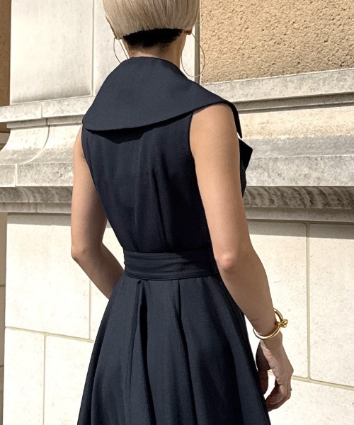 JENNE（ジェンヌ）の「ローマ風トレンチドレス（ワンピース・レディース・ベージュ/ネイビー・SMALL/MEDIUM/LARGE）」の21枚目の写真