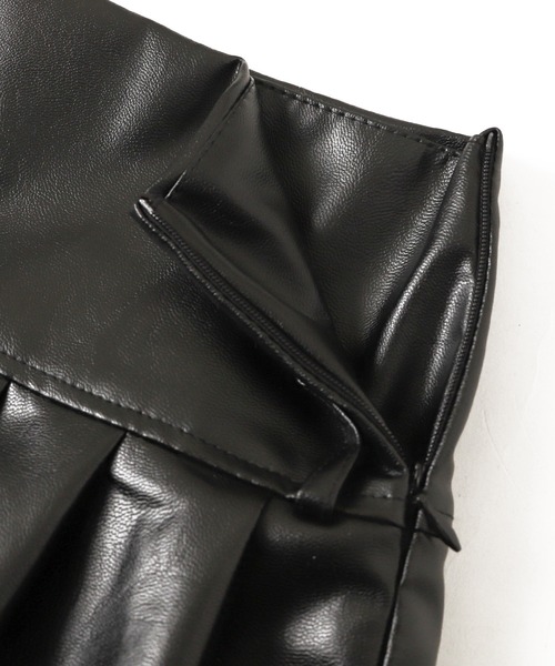 Figments（フィグメンツ）の「ベルト付きハイウエスト合皮ミニスカート（スカート・レディース・ブラック・MEDIUM/SMALL）」の10枚目の写真