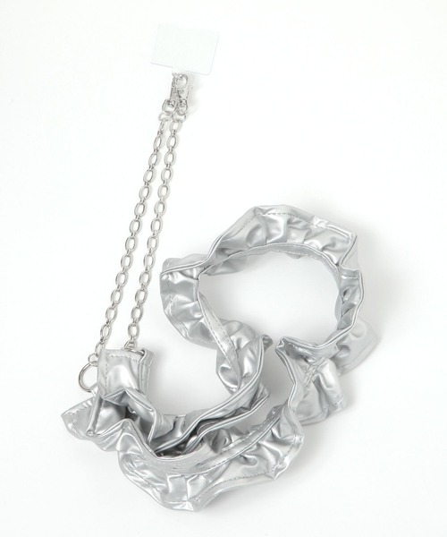 LEPSIM（レプシィム）の「フェイクレザーフリルコンビスマホストラップ　240610（スマホグッズ・レディース・ブラック/シルバー・ONE SIZE）」の4枚目の写真