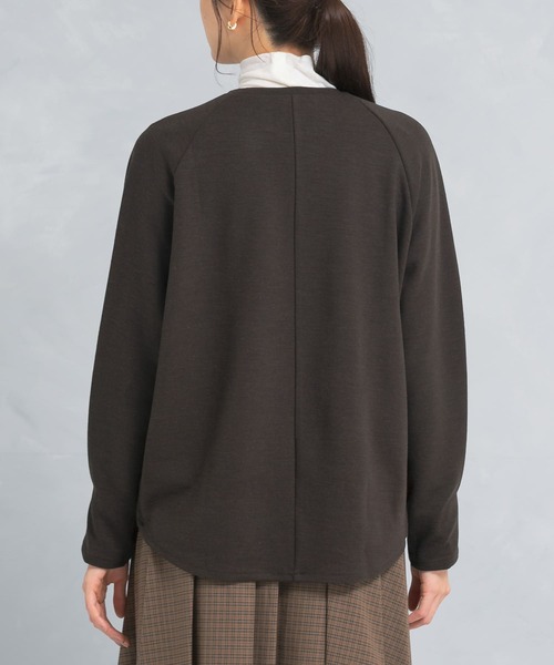 URBAN RESEARCH ROSSO WOMEN（アーバンリサーチ　ロッソ）の「ウール混タックスリーブスウェット（スウェット・レディース・オフホワイト/ブラウン・FREE）」の9枚目の写真