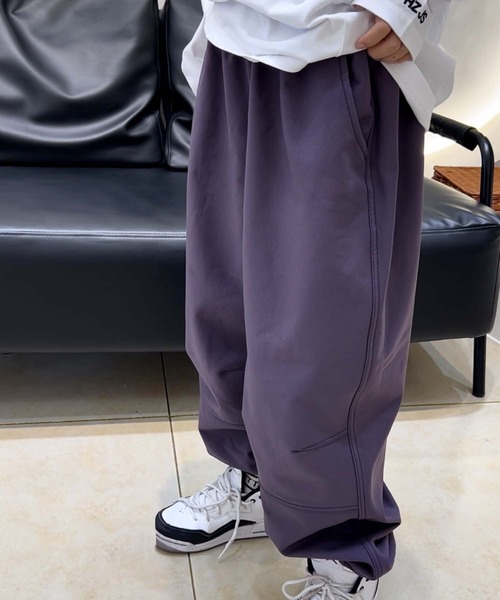aimoha（アイモハ）の「【aimoha-KIDS-】裏起毛カーゴパンツ (AW)（カーゴパンツ・キッズ・ブラック/ダークグレー/パープル・110/120/130/140/150/160）」の5枚目の写真
