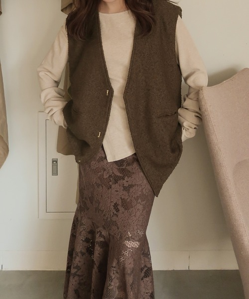mideal(マイディール)の「tweed vest × finger holl tops / ツイードベスト × フィンガーホールトップス(その他トップス・レディース・ブラウン/ベージュ・FREE)」の17枚目の写真