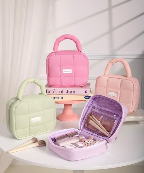 SHEPP（シープ）の「大容量 もこもこキルティング スクエア トラベル