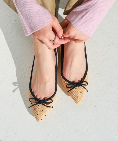 EVOL（イーボル）の「【軽量・ふかふか】ポインテッドバレエ IY5641（バレエシューズ・レディース・ブラック/シルバー/ベージュ/ドット・22.0cm/22.5cm/23.0cm/23.5cm/24.0cm/24.5cm/25.0cm）」の4枚目の写真