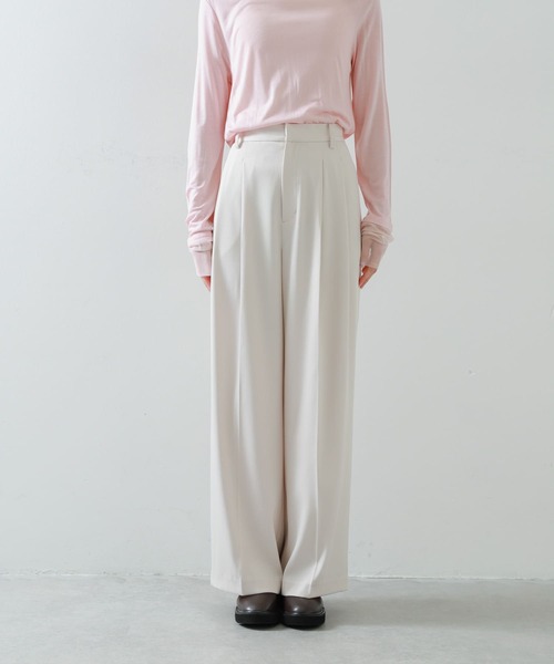 SENSE OF PLACE by URBAN RESEARCH（センスオブプレイスバイアーバンリサーチ）の「ルーズタックスラックス（その他パンツ・レディース・ライトベージュ/チャコールグレー/イエロー・SMALL/MEDIUM/LARGE）」の8枚目の写真