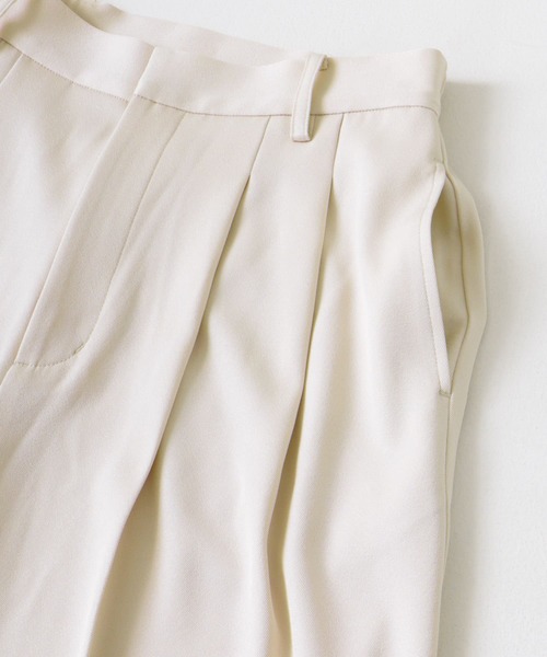 SENSE OF PLACE by URBAN RESEARCH（センスオブプレイスバイアーバンリサーチ）の「ルーズタックスラックス（その他パンツ・レディース・ライトベージュ/チャコールグレー/イエロー・SMALL/MEDIUM/LARGE）」の19枚目の写真