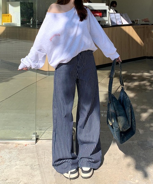 aimoha(アイモハ)の「ストライプワイドデニムパンツ(デニムパンツ・レディース・ネイビー・LARGE/MEDIUM/SMALL)」の8枚目の写真