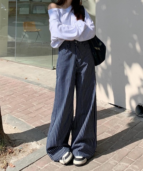 aimoha(アイモハ)の「ストライプワイドデニムパンツ(デニムパンツ・レディース・ネイビー・LARGE/MEDIUM/SMALL)」の19枚目の写真