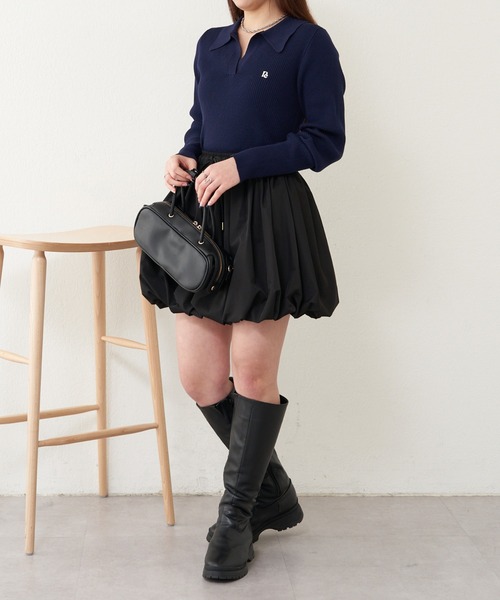 RAY CASSIN（レイカズン）の「胸刺繍スキッパーポロコンパクトニット（ニット/セーター・レディース・ブラック系その他2/ホワイト系その他2/ネイビー/レッド・FREE）」の19枚目の写真