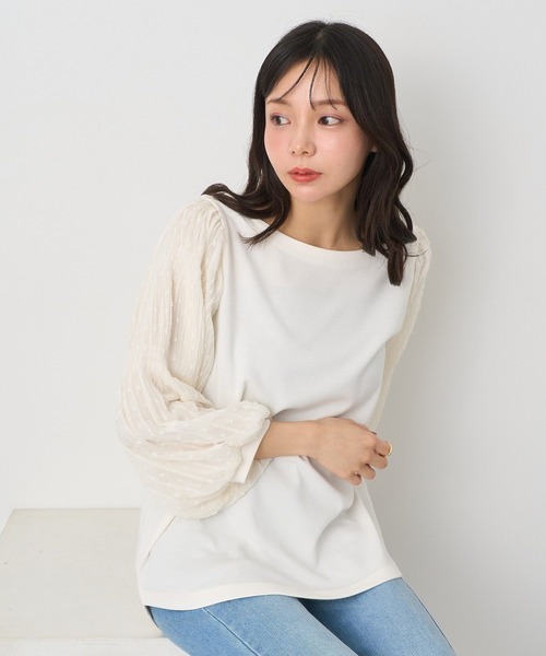 earth music&ecology(アースミュージックアンドエコロジー)の「マジョリカプリーツプルオーバー(シャツ/ブラウス・レディース・ピンクベージュ/アイボリー/オフホワイト/サックスブルー/ネイビー/ブラック・FREE)」の3枚目の写真