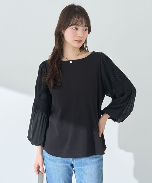 earth music&ecology(アースミュージックアンドエコロジー)の「マジョリカプリーツプルオーバー(シャツ/ブラウス・レディース・ピンクベージュ/アイボリー/オフホワイト/サックスブルー/ネイビー/ブラック・FREE)」の4枚目の写真