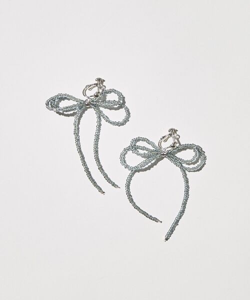 AMERICAN HOLIC(アメリカンホリック)の「ビーズレイーヤードリボンイヤリング(イヤリング・レディース・ゴールド/オフホワイト/チャコールグレー・FREE)」の1枚目の写真