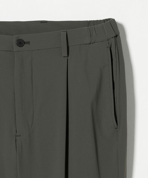 BEAUTY&YOUTH UNITED ARROWS(ビューティーアンドユースユナイテッドアローズ)の「コーデュラナイロン 1プリーツ テーパード パンツ -セットアップ対応・マルチ機能-(スラックス・メンズ・ダークグレー/ブラック/オリーブ・S/M/L/XL)」の17枚目の写真