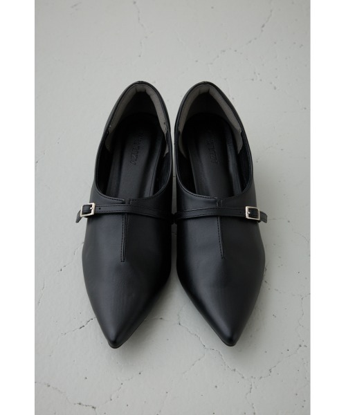 AZUL by moussy(アズールバイマウジー)の「スリットベルトパンプス(パンプス・レディース・ブラック/グレイッシュベージュ・LARGE/MEDIUM/SMALL)」の7枚目の写真