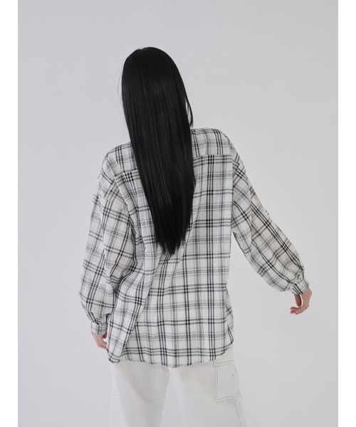 Uenui（ウニュイ）の「【 cunii 】チェック柄 ルーズフィット ロングシャツ オーバーサイズ（シャツ/ブラウス・レディース・ピンク/アイボリー/ブラック・FREE）」の7枚目の写真