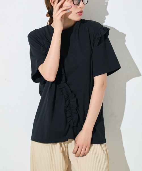 TRIANGLE PALETTE（トライアングルパレット）の「アシンメトリーフリル半袖Tシャツ（Tシャツ/カットソー・レディース・ホワイト/グレー/ブラック/ピンク・FREE）」の3枚目の写真