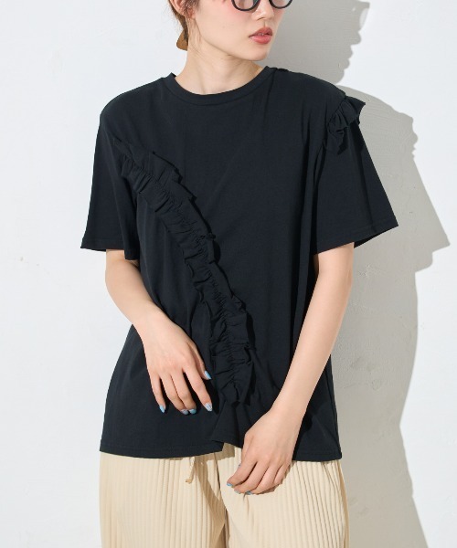 TRIANGLE PALETTE（トライアングルパレット）の「アシンメトリーフリル半袖Tシャツ（Tシャツ/カットソー・レディース・ホワイト/グレー/ブラック/ピンク・FREE）」の15枚目の写真