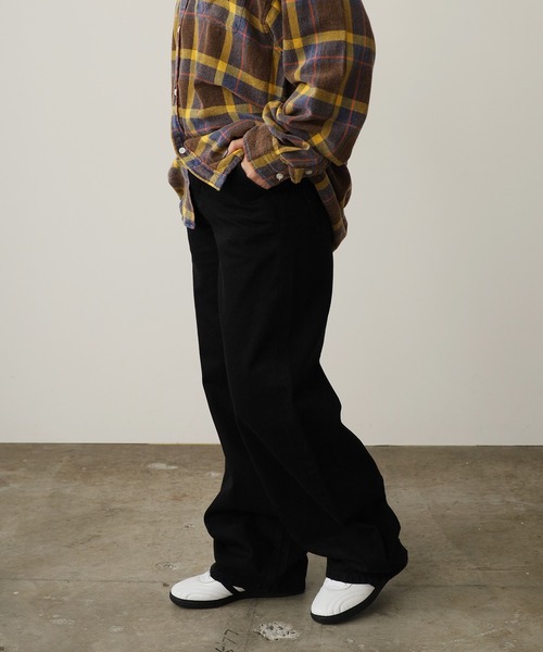 Calvin Klein（カルバン・クライン）の「Calvin Klein/カルバンクライン TROUSER BARREL SOFT BLACK トラウザーパンツ（デニムパンツ・レディース・ブラック・24/26/28）」の3枚目の写真