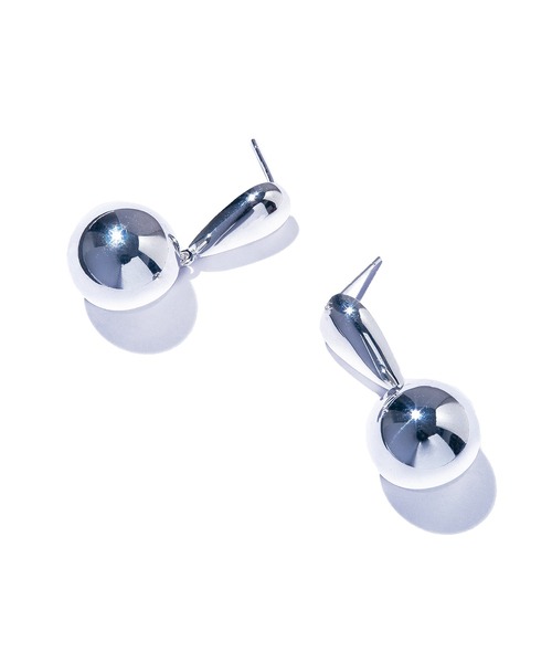 quip queint(クイップクエイント)の「【quip queint】bowling bead pierce/ボウリング ビーズ ピアス QU177(ピアス(両耳用)・レディース・シルバー・FREE)」の4枚目の写真