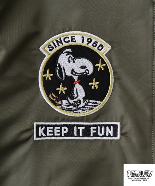 PEANUTS（ピーナッツ）の「PEANUTS ランニング柄MA-1ジャケット（MA-1・メンズ・ブラック/カーキ・LL/L/M）」の6枚目の写真