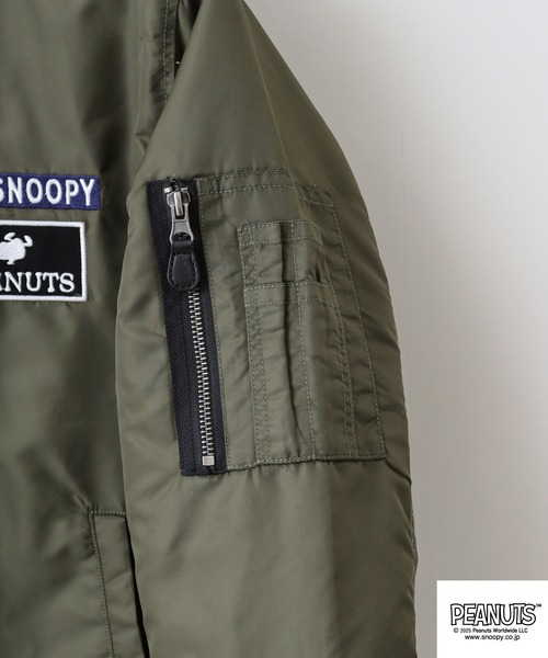 PEANUTS（ピーナッツ）の「PEANUTS ランニング柄MA-1ジャケット（MA-1・メンズ・ブラック/カーキ・LL/L/M）」の9枚目の写真