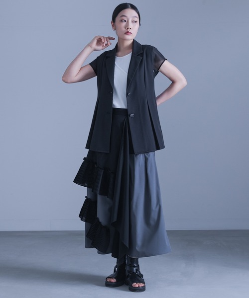 セール】Cross Back Tank Top with Cups / カップ付き クロス
