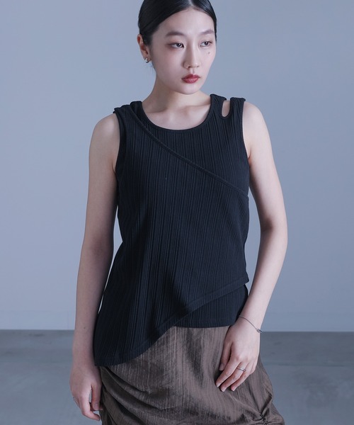 kOhAKU(コハク)の「変形2枚重ねリブタンクトップ(タンクトップ・レディース・カーキ/オフホワイト/ブラック・2/1)」の11枚目の写真