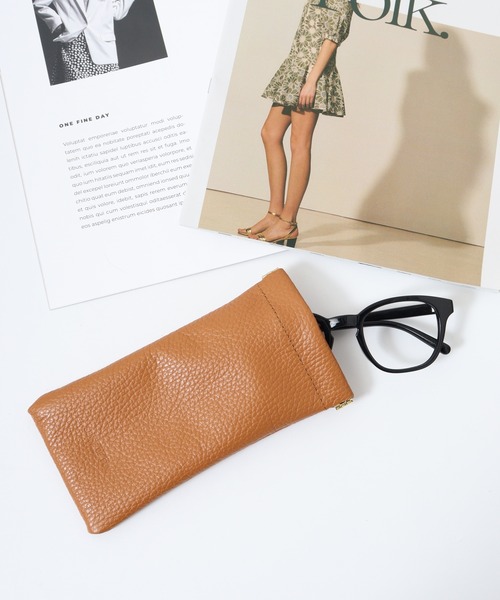 FUNALIVE（ファンアライブ）の「バネ口メガネケース（イタリアンレザー）（メガネ・メンズ・ピンク/キャメル/イエロー/ターコイズブルー/ブラック/チョコ・FREE）」の5枚目の写真