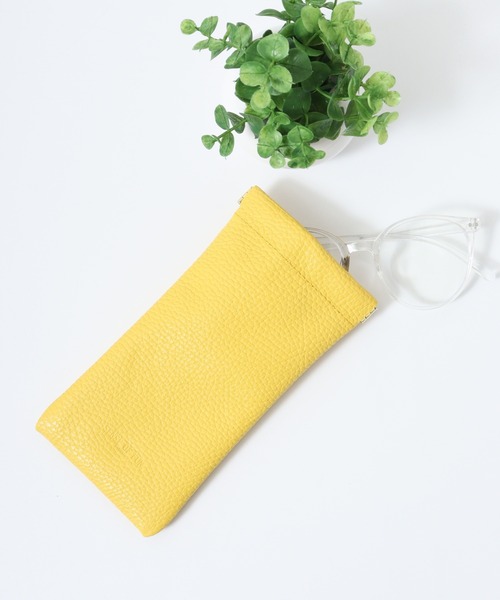 FUNALIVE（ファンアライブ）の「バネ口メガネケース（イタリアンレザー）（メガネ・メンズ・ピンク/キャメル/イエロー/ターコイズブルー/ブラック/チョコ・FREE）」の4枚目の写真