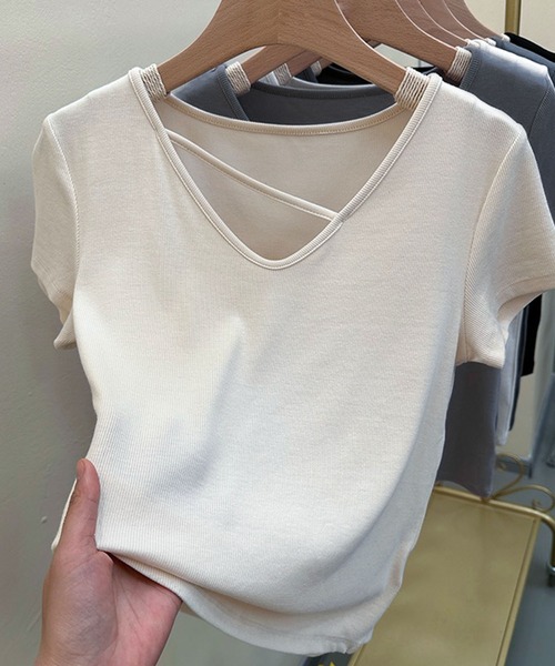BANICO(バニコ)の「【Banico】クロスデザインVネック半袖トップス (SS)(Tシャツ/カットソー・レディース・グレー/オフホワイト/ブラック/ホワイト・MEDIUM/LARGE)」の16枚目の写真