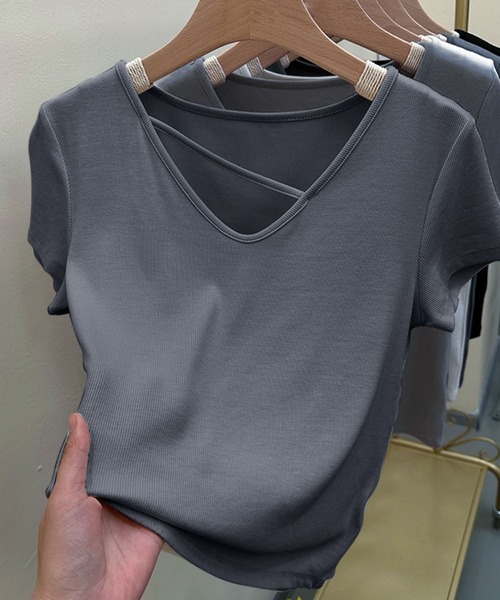 BANICO(バニコ)の「【Banico】クロスデザインVネック半袖トップス (SS)(Tシャツ/カットソー・レディース・グレー/オフホワイト/ブラック/ホワイト・MEDIUM/LARGE)」の15枚目の写真
